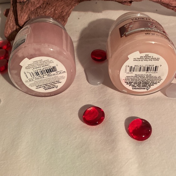 Yankee Candle set of 2, 3.7 Oz - Picture 5 of 5